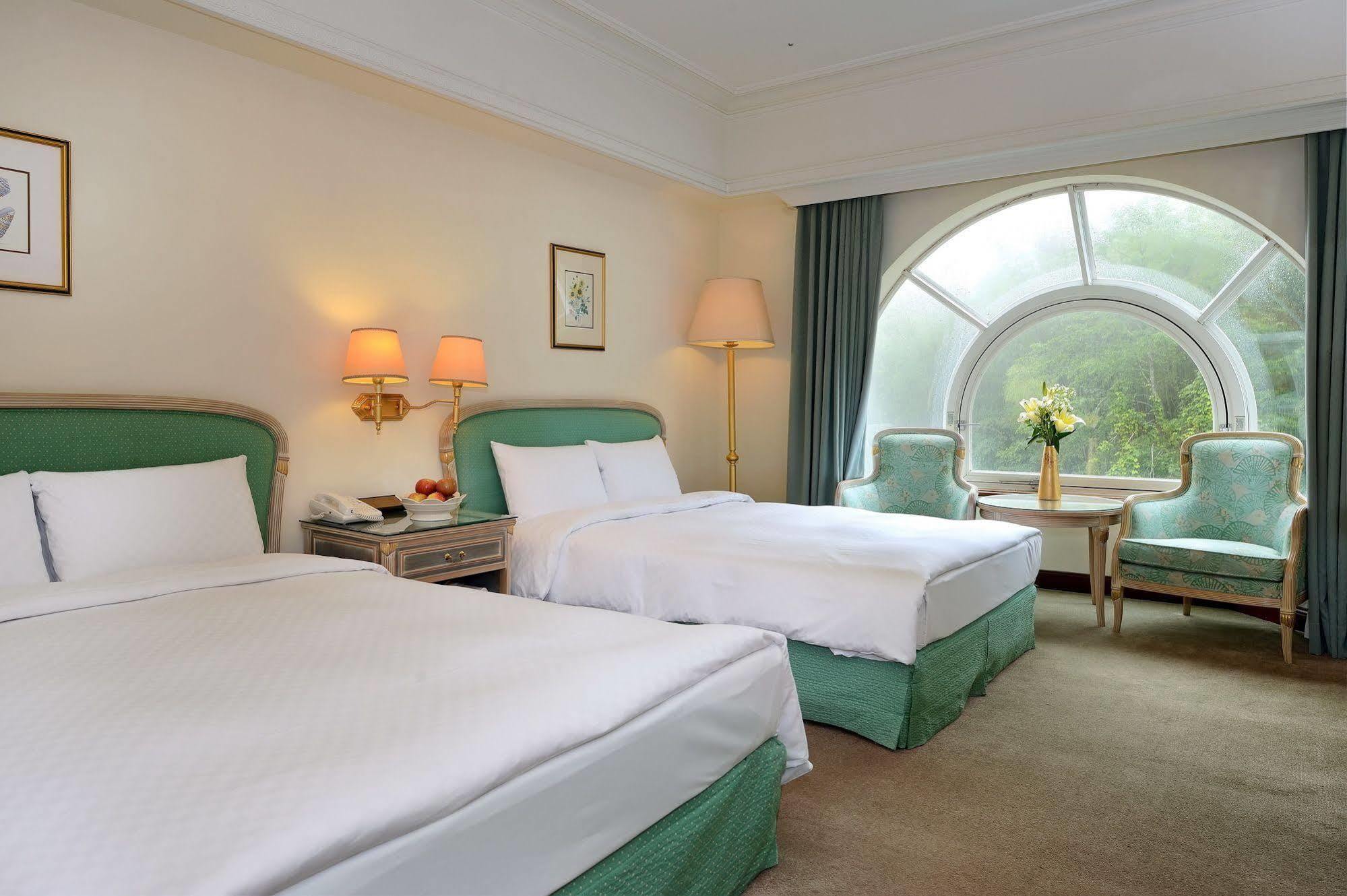 Le Midi Hotel Chitou Lugu Eksteriør billede